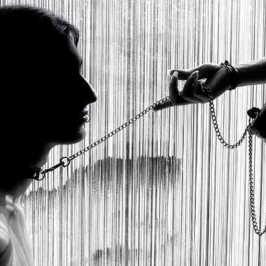 1579388_slave-bdms-mistress-2-656x425_thumb_big