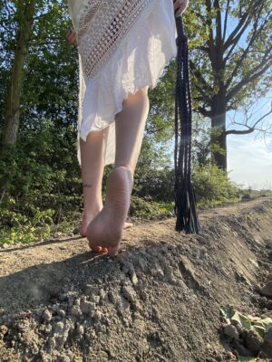 0EE2E48E-3062-4BF4-909F-9AB8405D33D6